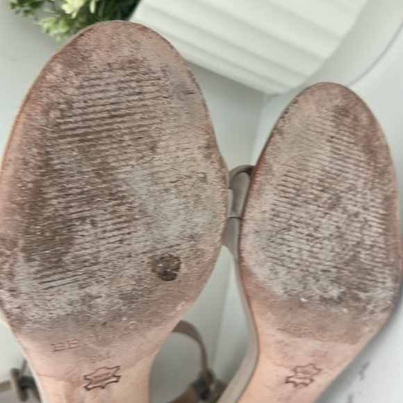 Bernardo Bethany Ankle Strap Braided Leather Block Heels Womens Size 9 - Picture 16 of 16